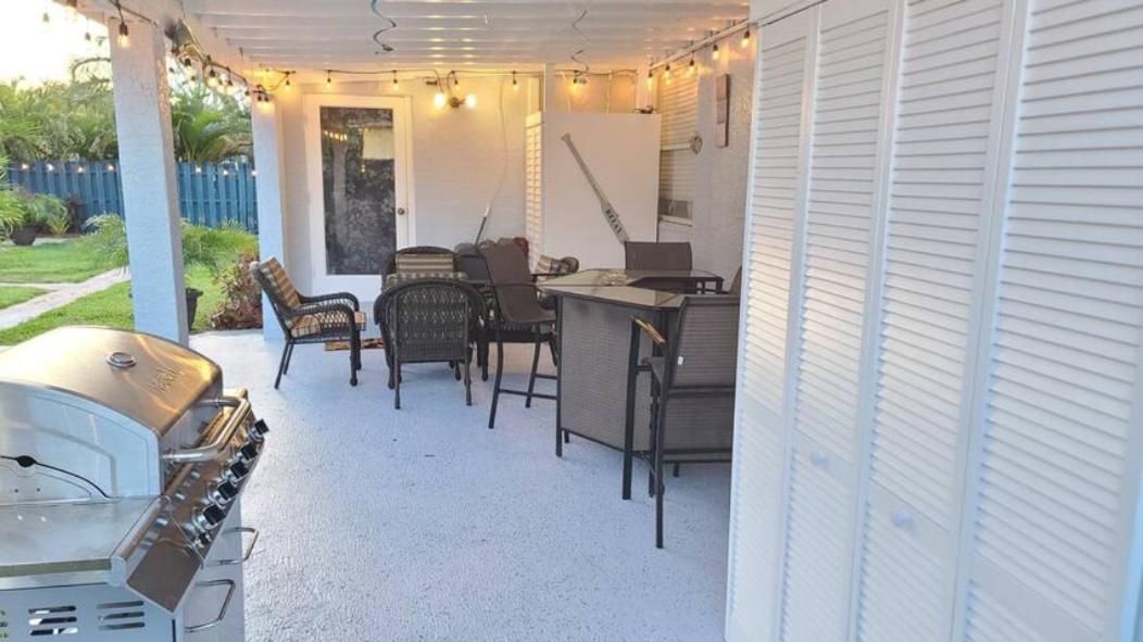 Palm Springs 3-Bedroom 2-Bath 5 Miles To The Beach Лейк-Уорт Экстерьер фото