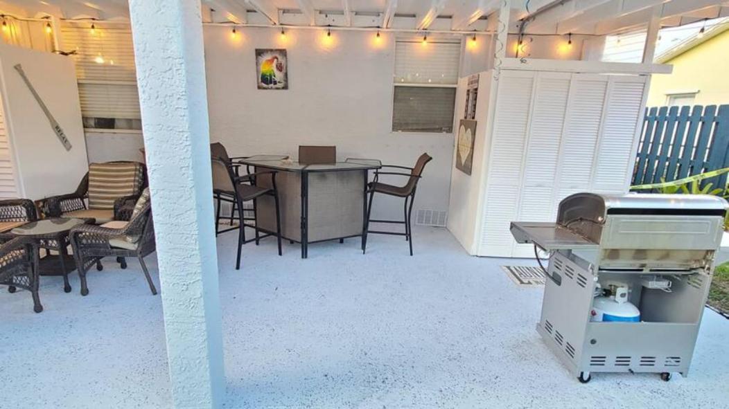 Palm Springs 3-Bedroom 2-Bath 5 Miles To The Beach Лейк-Уорт Экстерьер фото